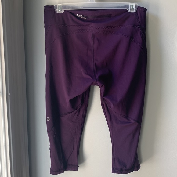 Cropped Purple Lululemon Leggings 21” - Picture 2 of 4